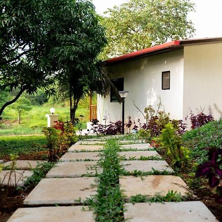 Mangozzz Magical World Hotel Panvel Exterior photo