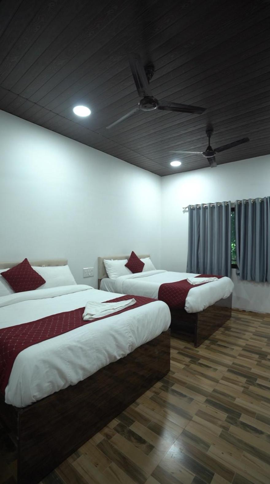 Mangozzz Magical World Hotel Panvel Exterior photo